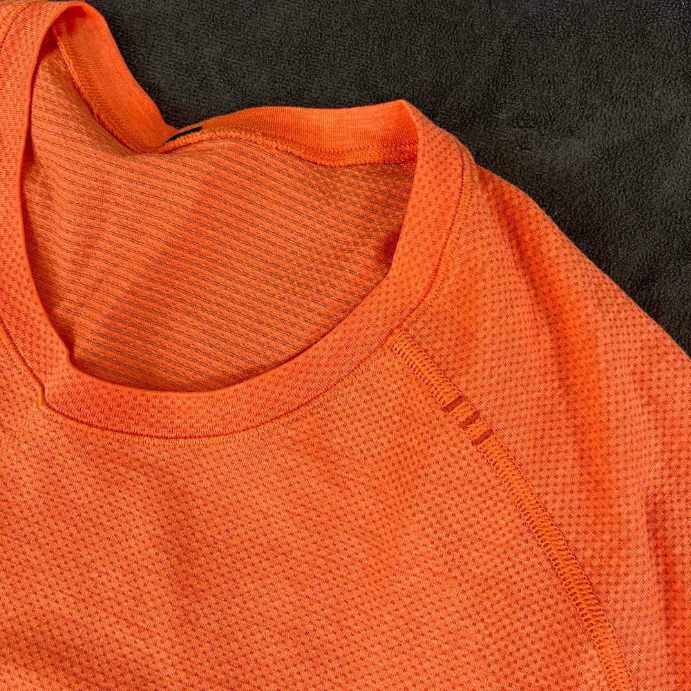 lululemon Metal Vent shirt, Large